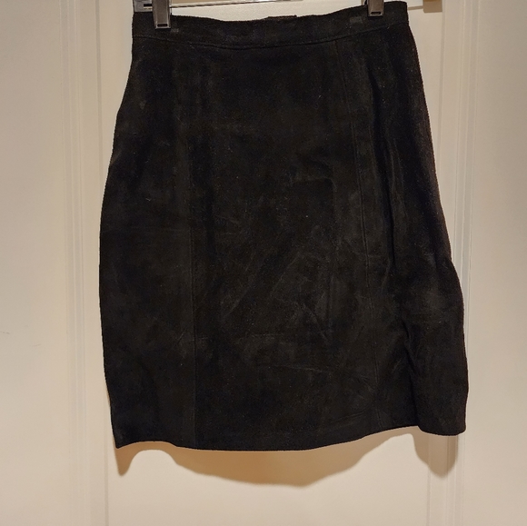 Dresses & Skirts - Vintage Suede Leather Skirt
